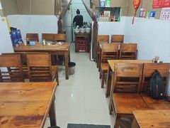 -上海特色小笼店(铁岭路90弄小区店)