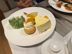 -OPUS+聚全日餐厅(广州增城碧桂园希尔顿逸林酒店)