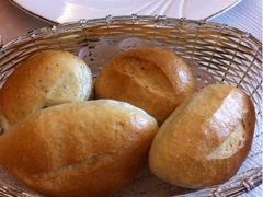 餐前面包-北京建国饭店杰斯汀法餐厅