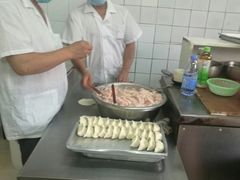 -黄阿姨锅贴大王(万航渡路店)