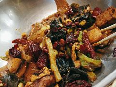 -拿渡麻辣香锅(世茂广场·工三店)