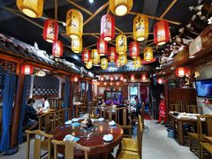 大堂-东来菜馆•手抓海鲜家常菜•海鲜锅贴(鸽子窝店)