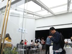 -UNI UNI(环亚凯瑟琳店)