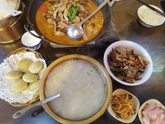 -富正毅三下锅·湘西韵味(天门山索道店)