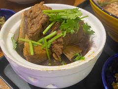-贯一台湾牛肉面(八一七中路店)