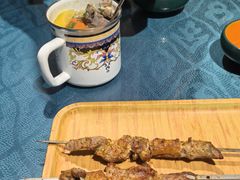 -乡村馕坑肉·烧烤·新疆菜·本地人更爱吃(阿勒泰首店)