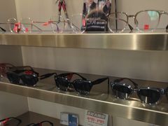 -视野联行眼镜•蔡司•依视路(温江店)