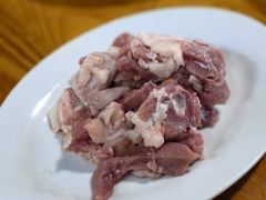 本地乳羊-麒麟羊庄酒店内庭院(新风街豪威麒麟店)