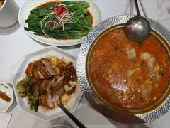 -姚姚酸菜鱼·金戈戈香港豉油鸡(喜荟城联名店)