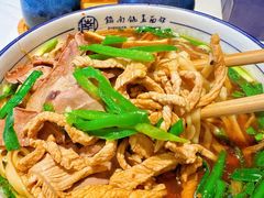 -镇南锅盖面馆(解放路店)