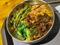 老妈拌饭-聚合鑫东北熏酱熟食麻辣面(长阳店)