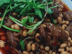 红烧肥肠-梯坎豆花