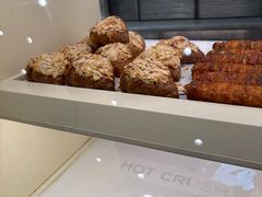 -HOT CRUSH趁热集合·现烤面包(环球港店)