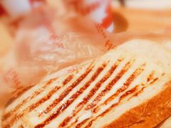 经典多芝-Tims天好咖啡(长风大悦城店)