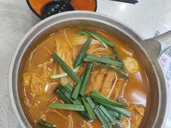 -汤小云火锅米线(钻汇广场店)