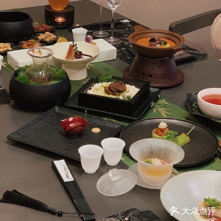 在杭州❗️这家店把每道菜都做成了艺术品🌸