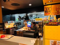 -麦当劳(杨林得来速店)