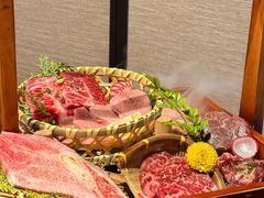 -山川小町·极番烧肉(新地假日广场店)