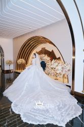 点击看大图 -艾拉·女王婚纱礼服馆