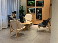 -汉庭(上海虹桥路地铁站店)