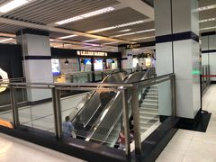 -上海体育馆(地铁站)