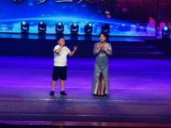 -南风大剧院莎梦二人转剧场