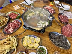 -牛一煲美食(江高店)