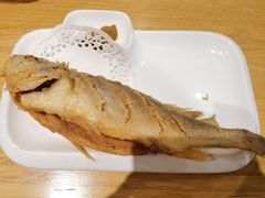 干炸五香黄鱼-山东宾馆·齐鲁苑餐厅