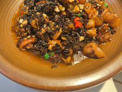 -阿瓦山寨·湘菜现炒·剁椒鱼头王(咸阳总店)