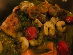 烤多宝鱼配蛤蜊虾仁-Ocean's Table 欧舍