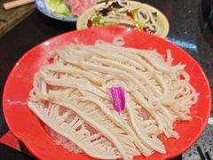 -宽板凳老灶火锅(台湾街店)