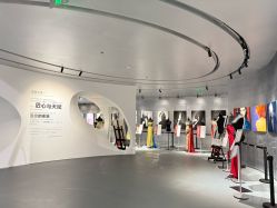 -鼎极摄影(世纪金源店)
