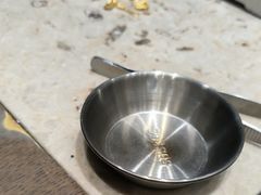 -华夏典当行(龙德广场店)