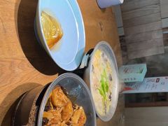 -蜜桃餐厅·伴山(湖滨商业街店)