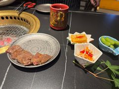 -山川小町·极番烧肉(新地假日广场店)