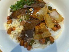 -牛八宝桂林米粉(八里庄店)