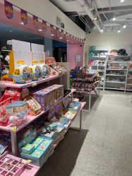 -嗨本可潮玩仓(大兴大悦春风里店)