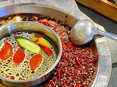 -洞亭火锅(防空洞总店)