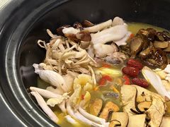 -菌乡缘·野生菌蒸汽鱼火锅(江边夜市店)
