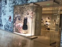 -DIOR迪奥(德基广场女装店)