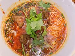 牛肉面-李与白包子铺(桐梓林店)