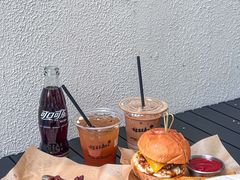 -J Create城市露营咖啡·简餐·宠物(上海动物园店)