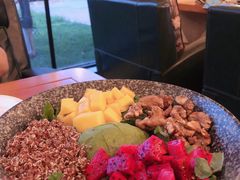 羽衣甘蓝沙拉-普兰达德国餐厅·德式脆皮烤猪肘·自酿啤酒(观唐店)