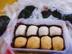 -小红家传统小吃(青新商住楼店)