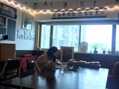 -武汉境自在書店