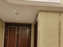 -沪华海鲜大酒楼(南汇店)