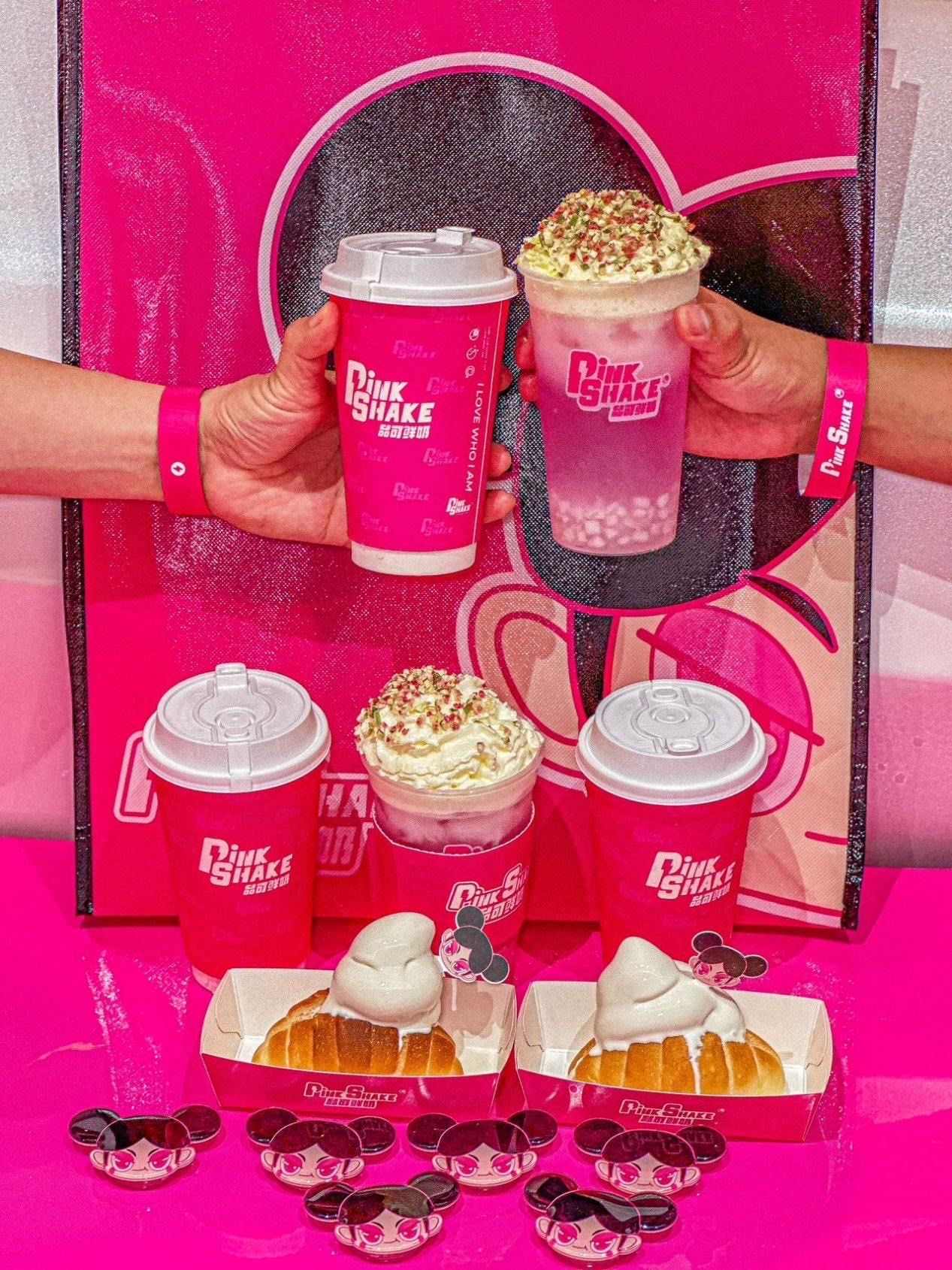 05
 
太阳女神
98这款饮品选用南非国宝茶叶,被当地人誉为