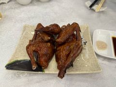烧乳鸽-沙田新强记烧鹅海鲜酒家