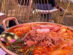 部队火锅加芝士-HOTISLAND海鸡岛·韩国料理(江南西店)