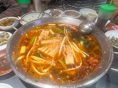 -小饕荟雅安贡椒鱼鲜馆(广福桥店)